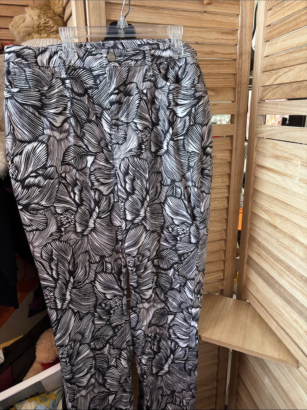NYDJ Black and White Floral Jeans 16